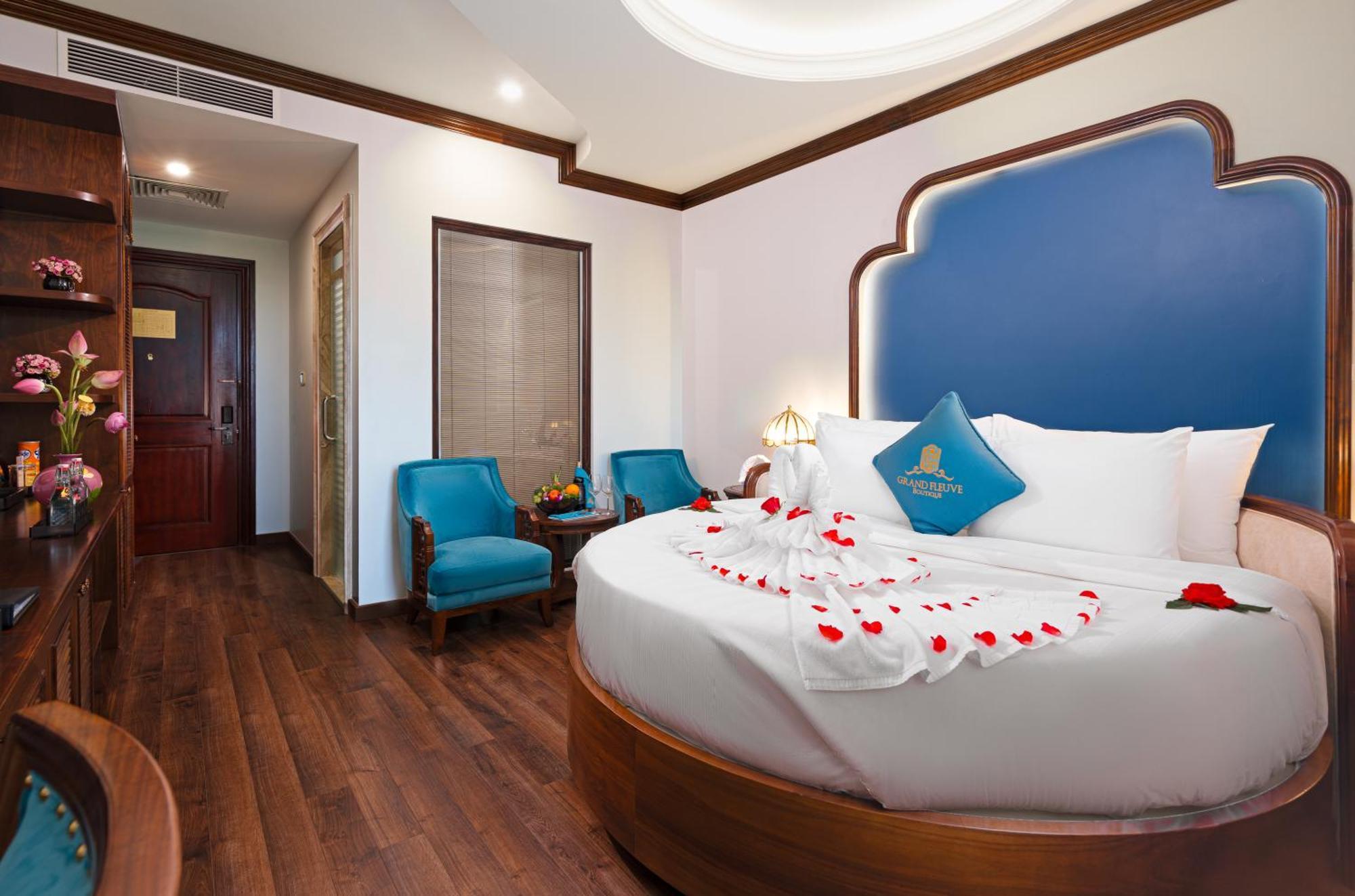 Grand Fleuve Boutique Hotel Ha Long Exterior photo
