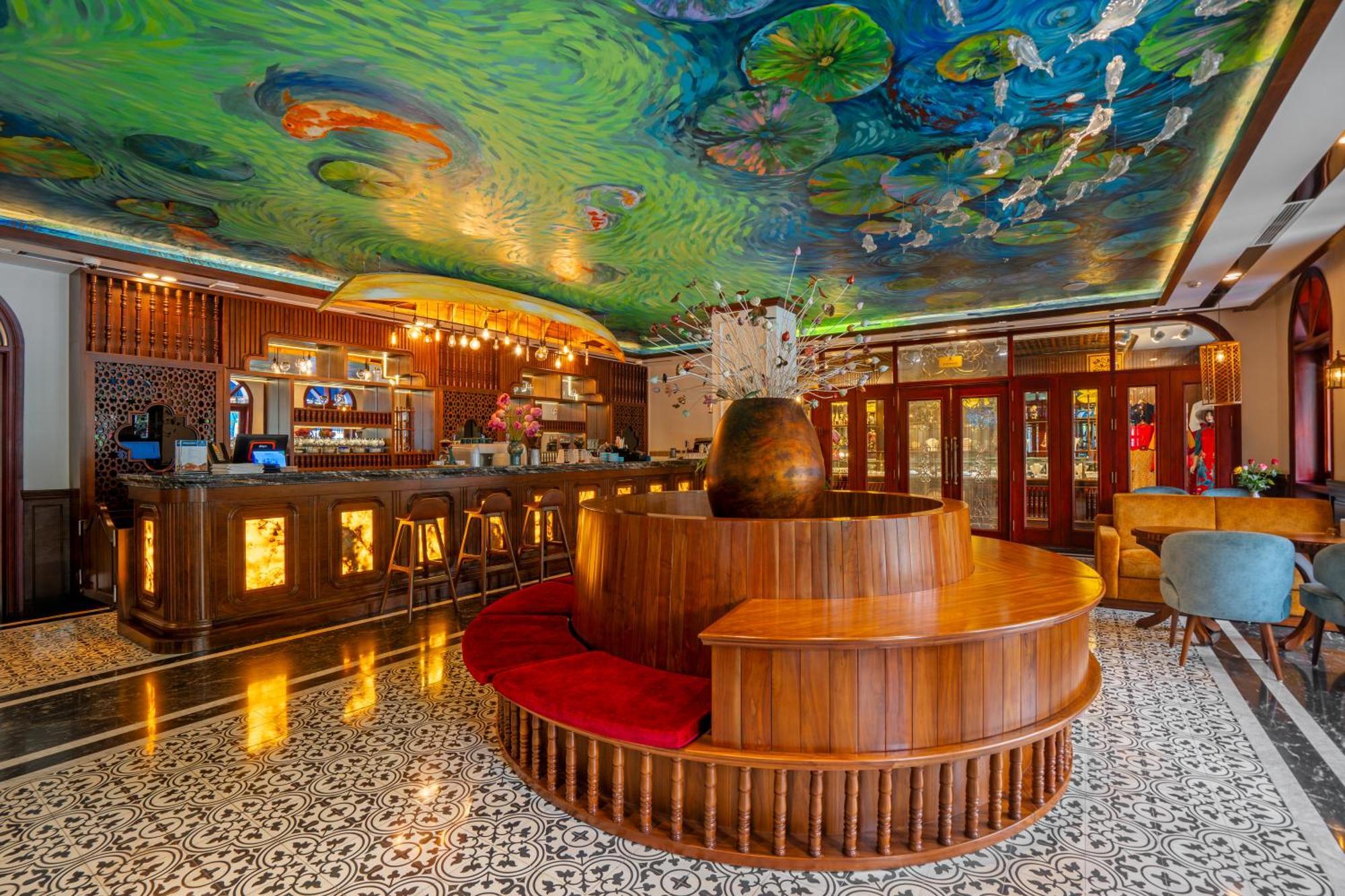 Grand Fleuve Boutique Hotel Ha Long Exterior photo